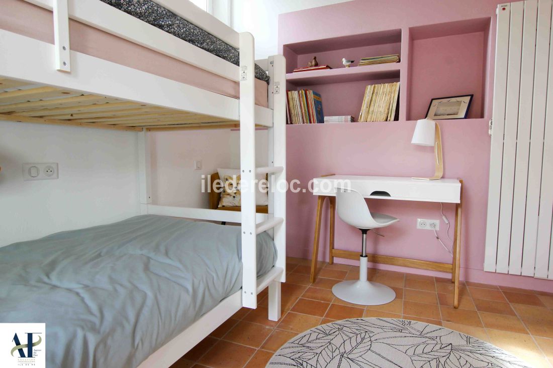 Photo 27: An accomodation located in Les Portes-en-R&eacute; on ile de R&eacute;.