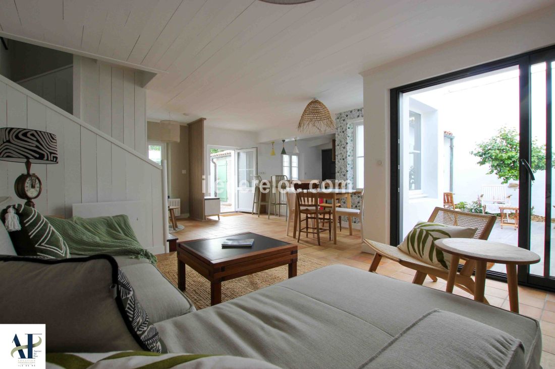 Photo 7: An accomodation located in Les Portes-en-R&eacute; on ile de R&eacute;.