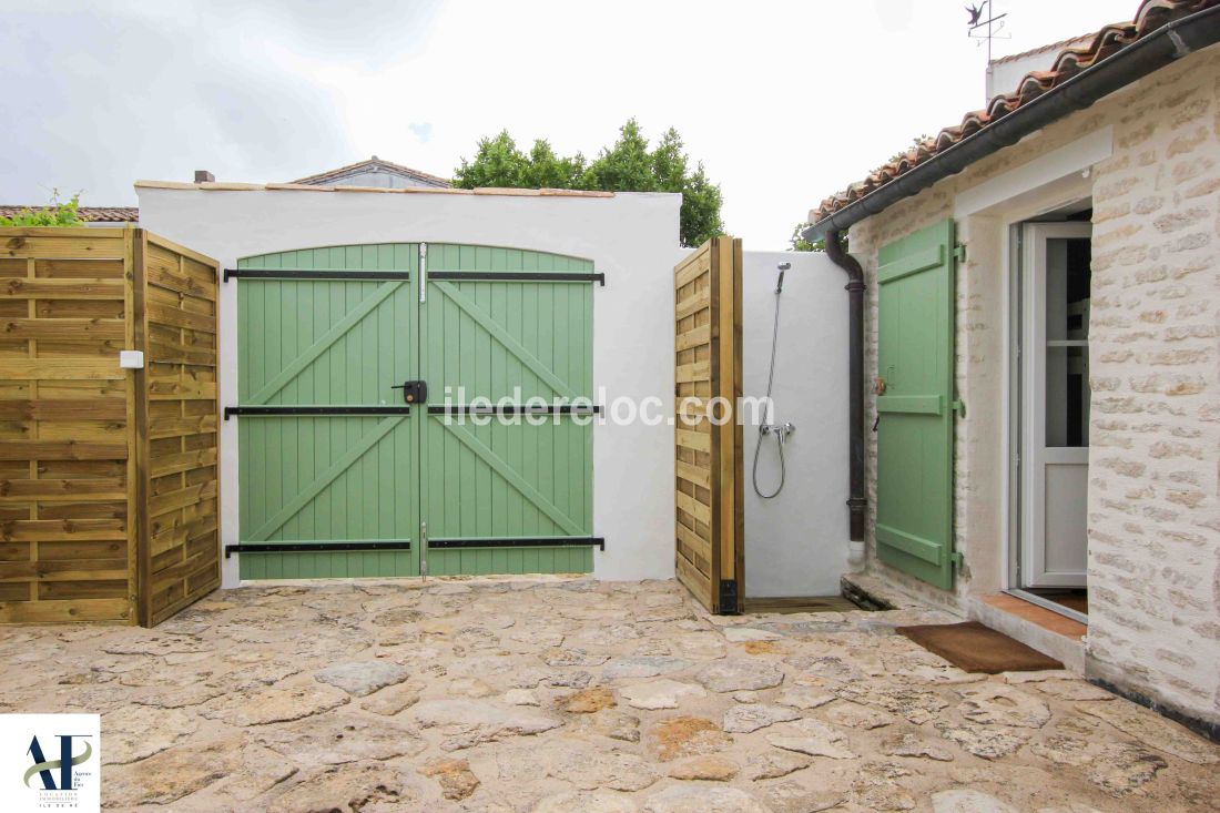 Photo 26: An accomodation located in Les Portes-en-R&eacute; on ile de R&eacute;.