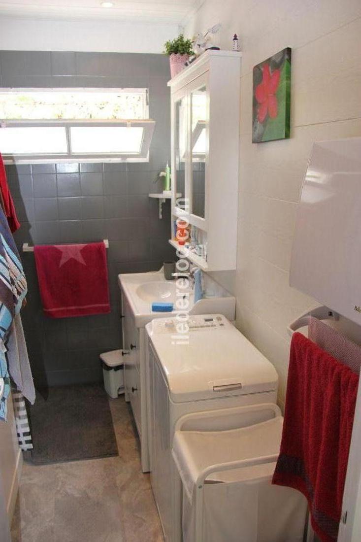 Photo 12: An accomodation located in Les Portes-en-R&eacute; on ile de R&eacute;.