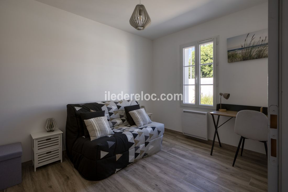 Photo 19: An accomodation located in Saint-Martin-de-R&eacute; on ile de R&eacute;.
