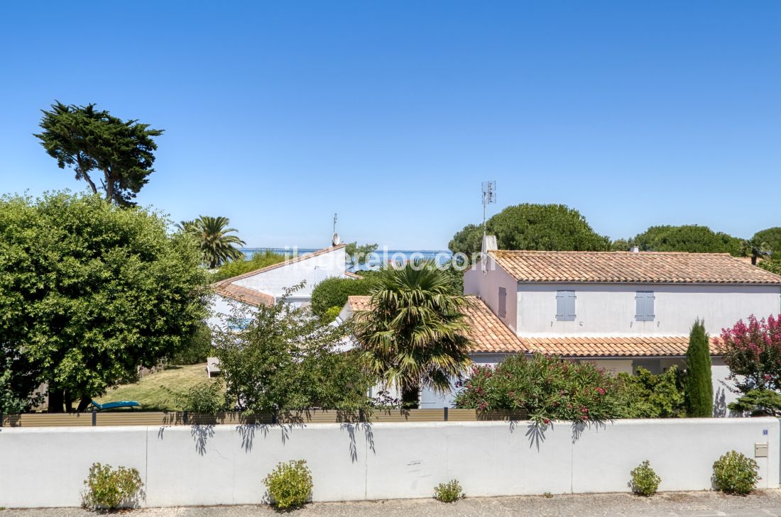 Photo 28: An accomodation located in Saint-Martin-de-R&eacute; on ile de R&eacute;.