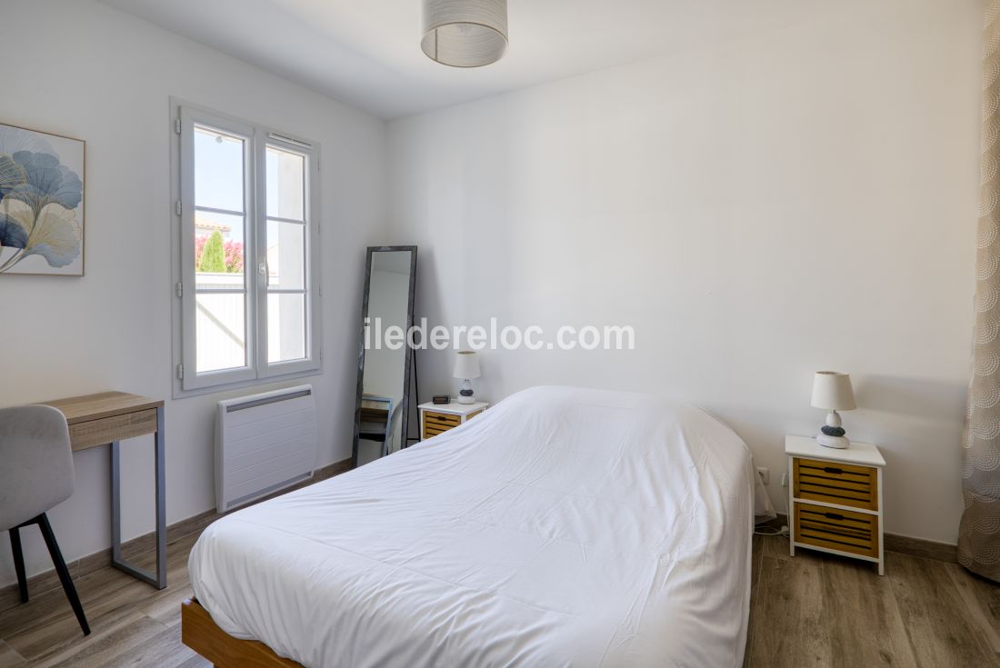 Photo 39: An accomodation located in Saint-Martin-de-R&eacute; on ile de R&eacute;.