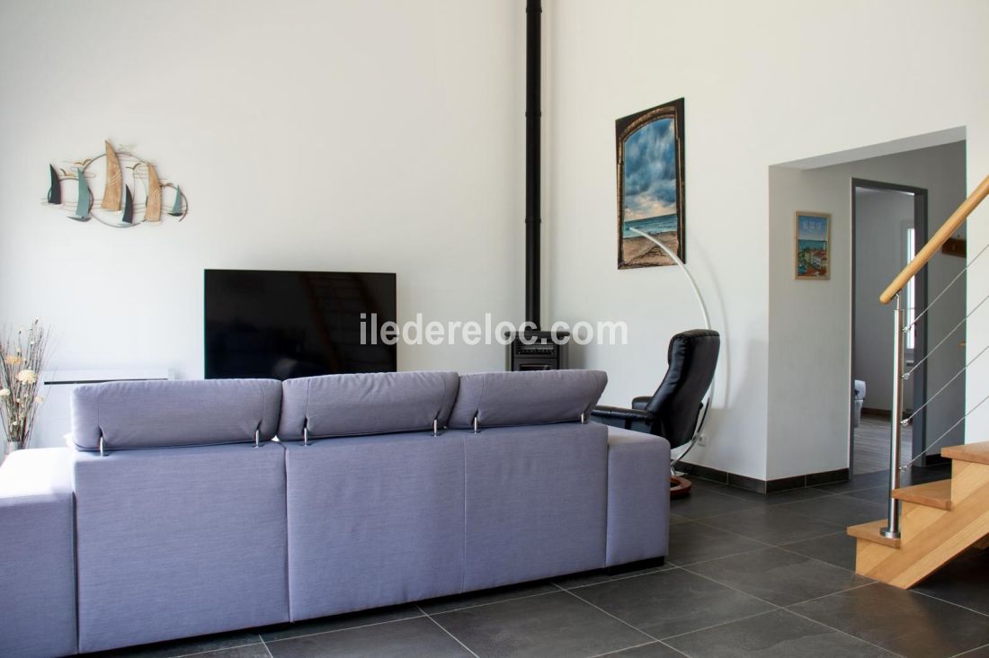 Photo 5: An accomodation located in Saint-Martin-de-R&eacute; on ile de R&eacute;.