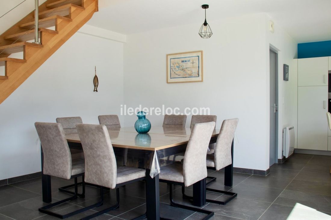 Photo 15: An accomodation located in Saint-Martin-de-R&eacute; on ile de R&eacute;.