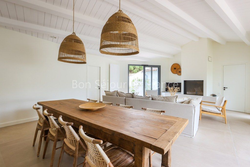 Photo 16: An accomodation located in Le Bois-Plage-en-R&eacute; on ile de R&eacute;.