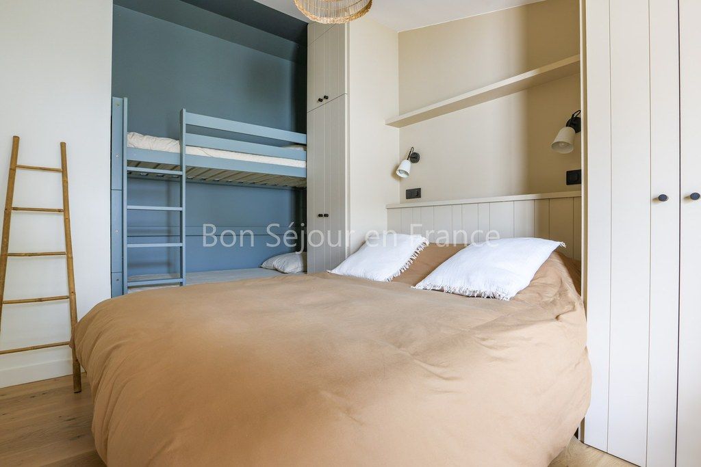 Photo 23: An accomodation located in Le Bois-Plage-en-R&eacute; on ile de R&eacute;.
