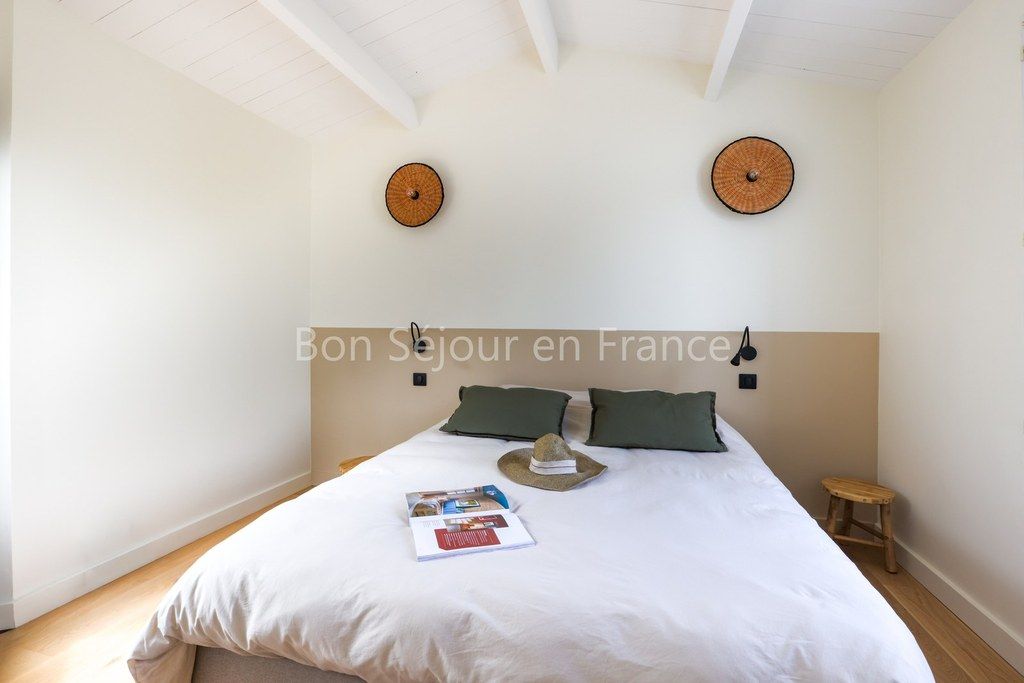 Photo 20: An accomodation located in Le Bois-Plage-en-R&eacute; on ile de R&eacute;.