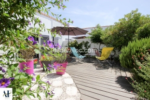 Ile de R&eacute;:At portes en re, a lovely 2-bedroom house with a large terrace