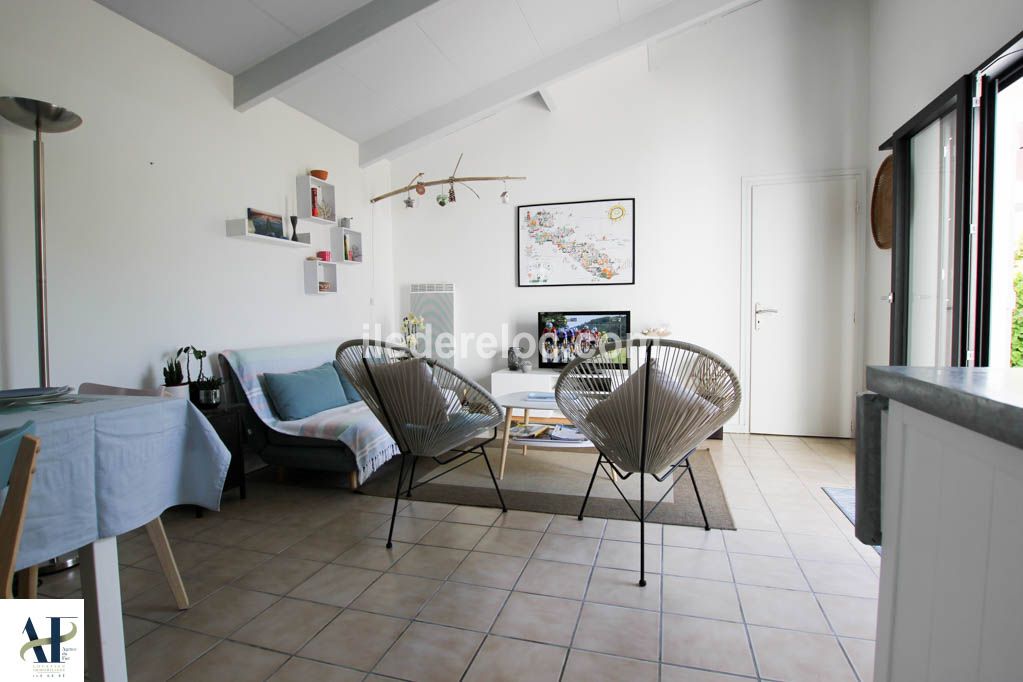Photo 6: An accomodation located in Les Portes-en-R&eacute; on ile de R&eacute;.