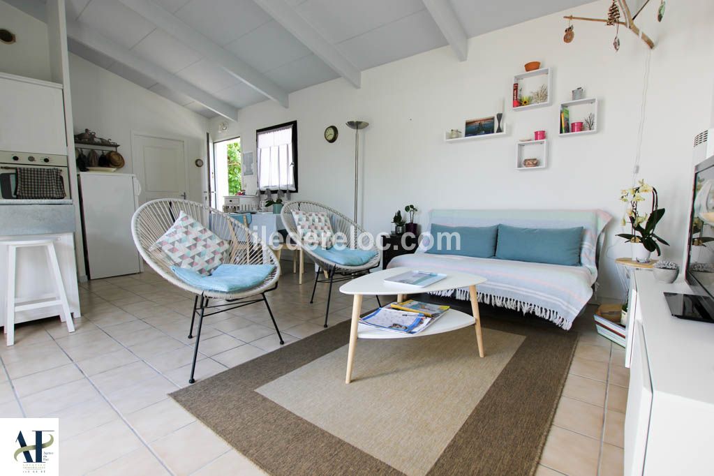 Photo 7: An accomodation located in Les Portes-en-R&eacute; on ile de R&eacute;.
