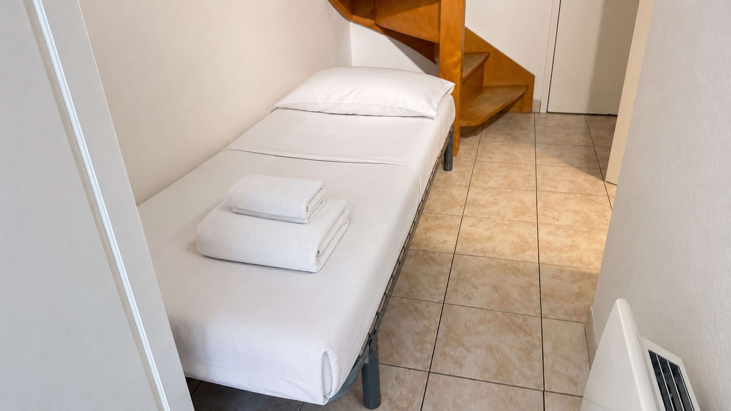 Photo 4: An accomodation located in La Couarde-sur-mer on ile de R&eacute;.