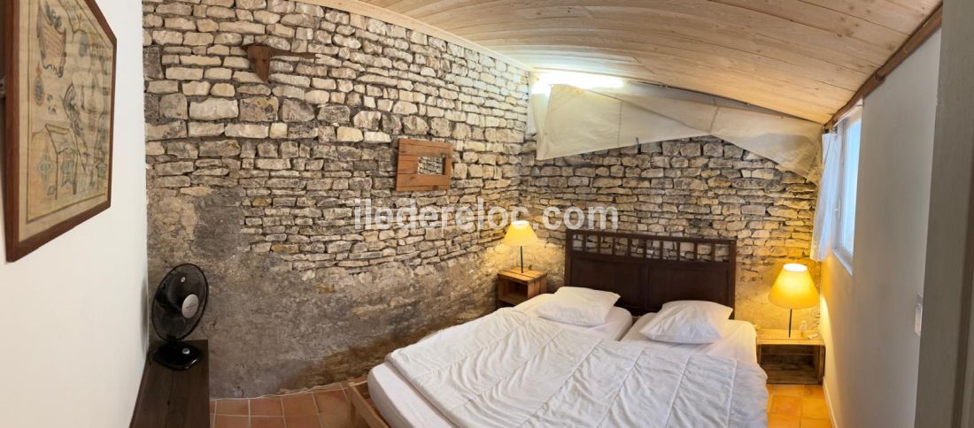 Photo 8: An accomodation located in La Couarde-sur-mer on ile de R&eacute;.