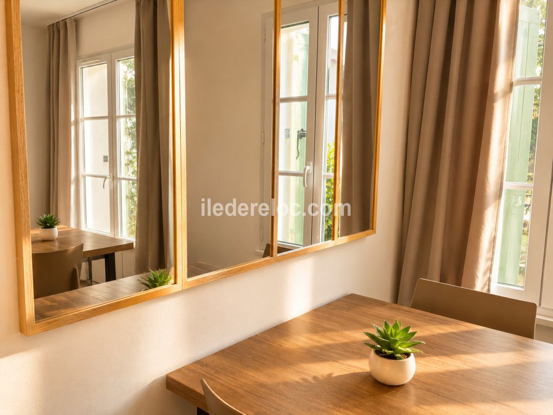 Photo 10: An accomodation located in La Flotte-en-R&eacute; on ile de R&eacute;.