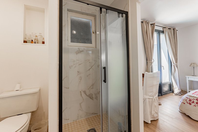 Photo 13: An accomodation located in Saint-Cl&eacute;ment-des-Baleines on ile de R&eacute;.