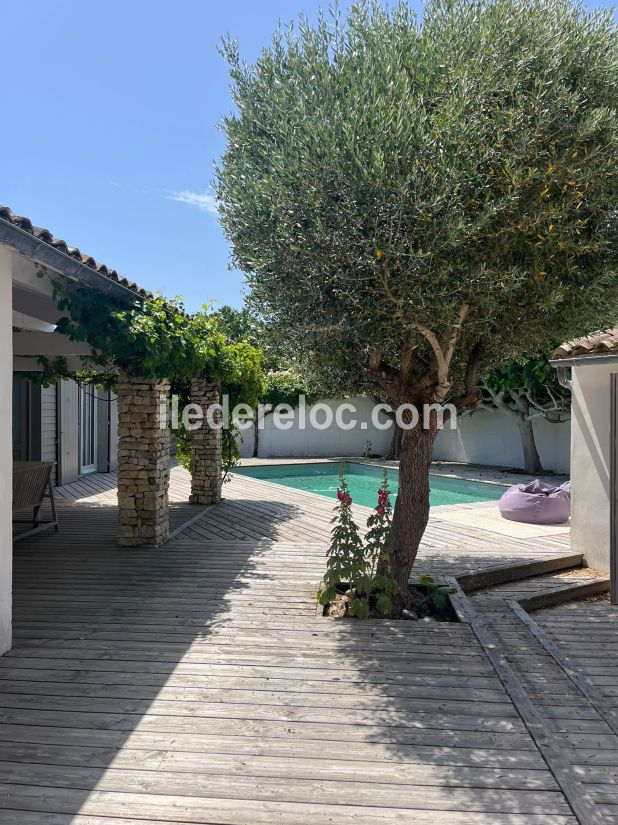 Photo 10: An accomodation located in Ars en R&eacute; on ile de R&eacute;.