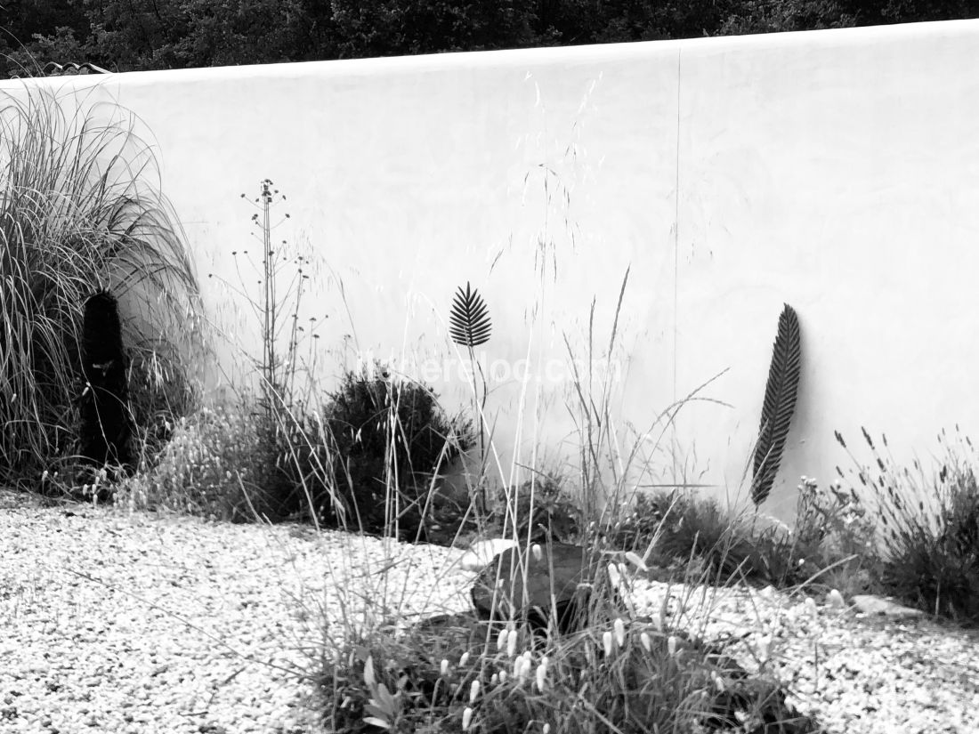 Photo 10: An accomodation located in La Couarde-sur-mer on ile de R&eacute;.