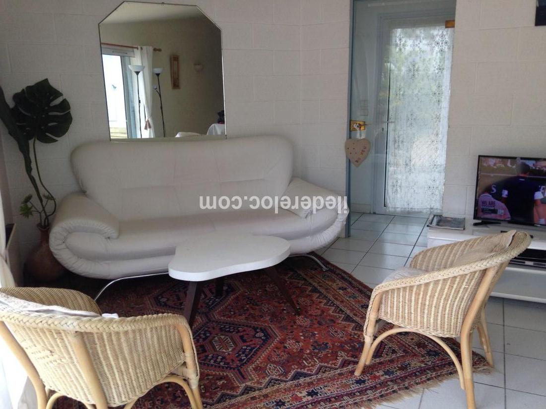 Photo 5: An accomodation located in La Couarde-sur-mer on ile de R&eacute;.