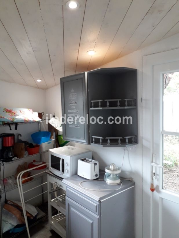 Photo 8: An accomodation located in La Couarde-sur-mer on ile de R&eacute;.