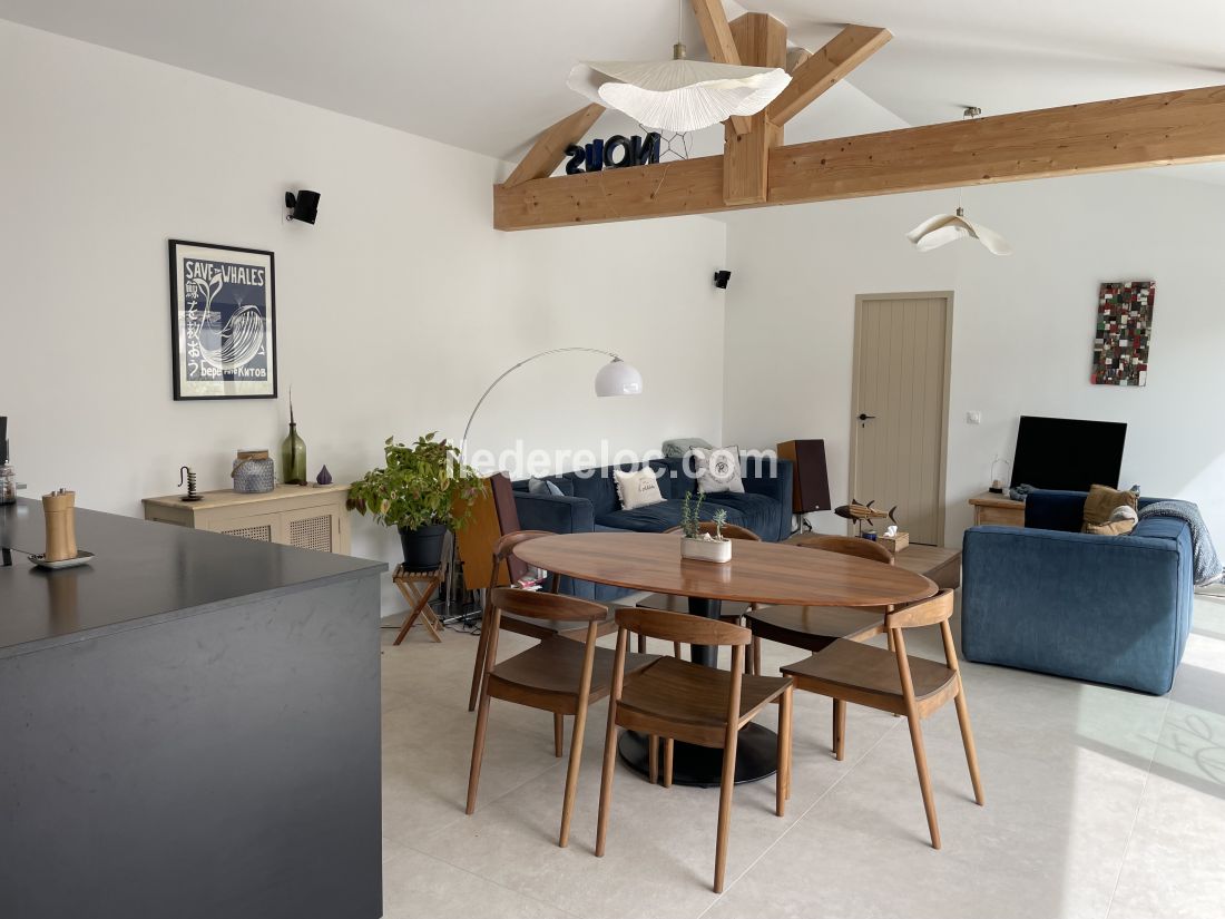 Photo 5: An accomodation located in Loix on ile de R&eacute;.