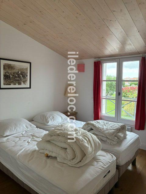 Photo 7: An accomodation located in La Couarde-sur-mer on ile de R&eacute;.