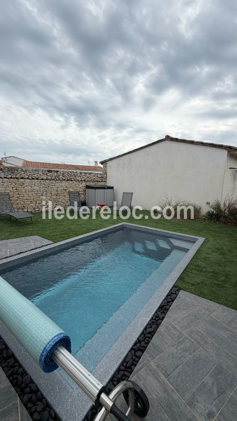 Photo 9: An accomodation located in Sainte-Marie-de-R&eacute; on ile de R&eacute;.