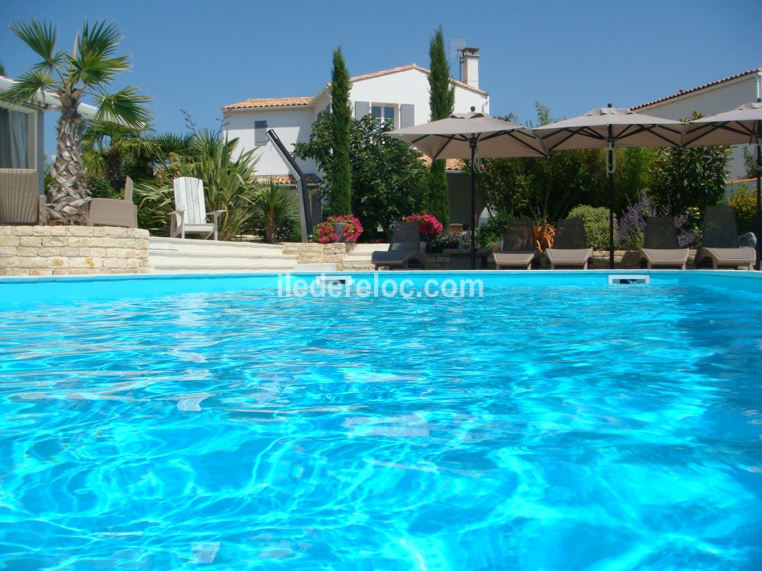 Photo 11: An accomodation located in Le Bois-Plage-en-R&eacute; on ile de R&eacute;.