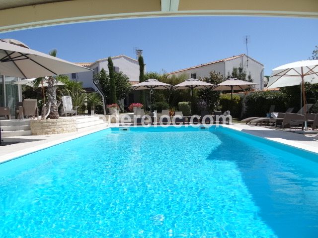 Photo 7: An accomodation located in Le Bois-Plage-en-R&eacute; on ile de R&eacute;.