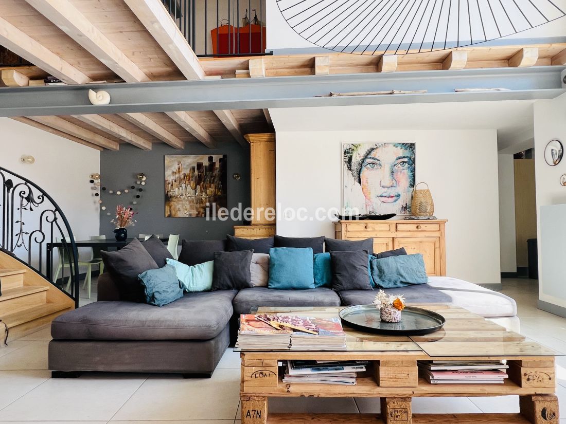 Photo 6: An accomodation located in Le Bois-Plage-en-R&eacute; on ile de R&eacute;.
