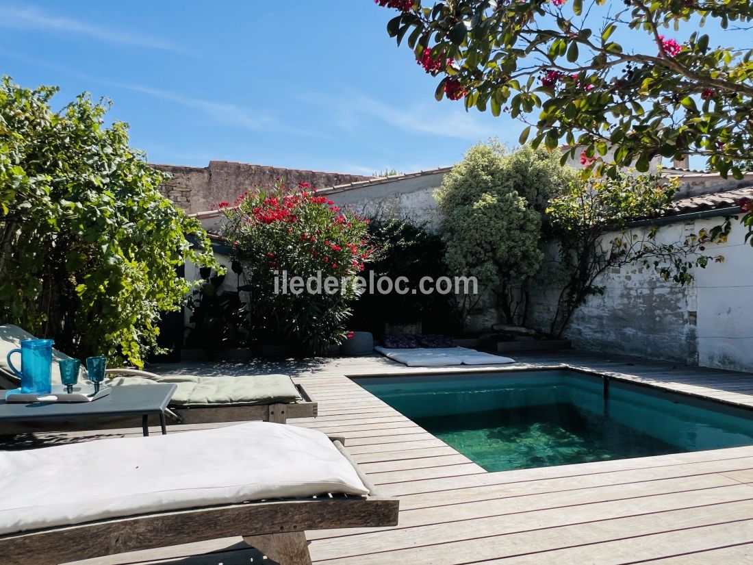 Photo 8: An accomodation located in Le Bois-Plage-en-R&eacute; on ile de R&eacute;.