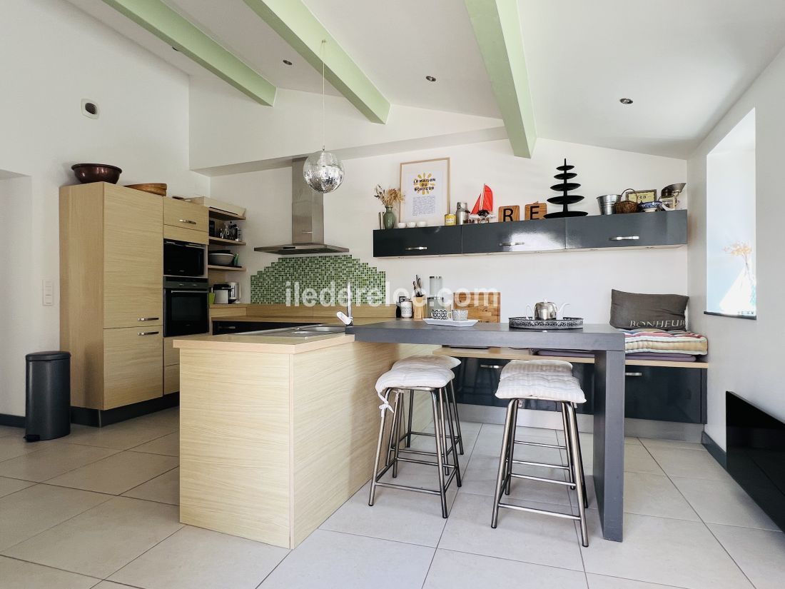 Photo 11: An accomodation located in Le Bois-Plage-en-R&eacute; on ile de R&eacute;.