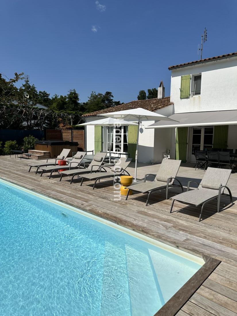 Photo 6: An accomodation located in Ars en R&eacute; on ile de R&eacute;.