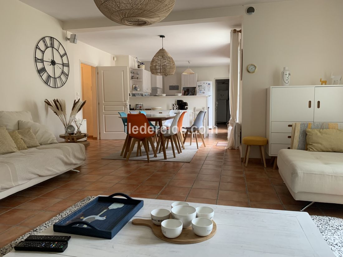 Photo 15: An accomodation located in Ars en R&eacute; on ile de R&eacute;.