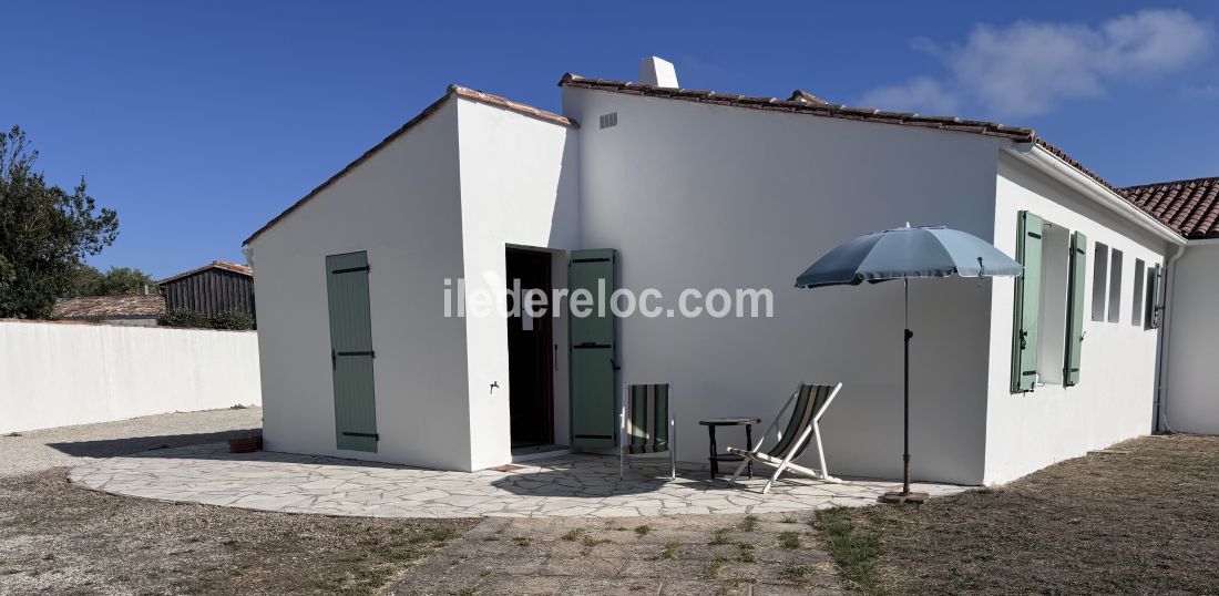 Photo 17: An accomodation located in La Couarde-sur-mer on ile de R&eacute;.