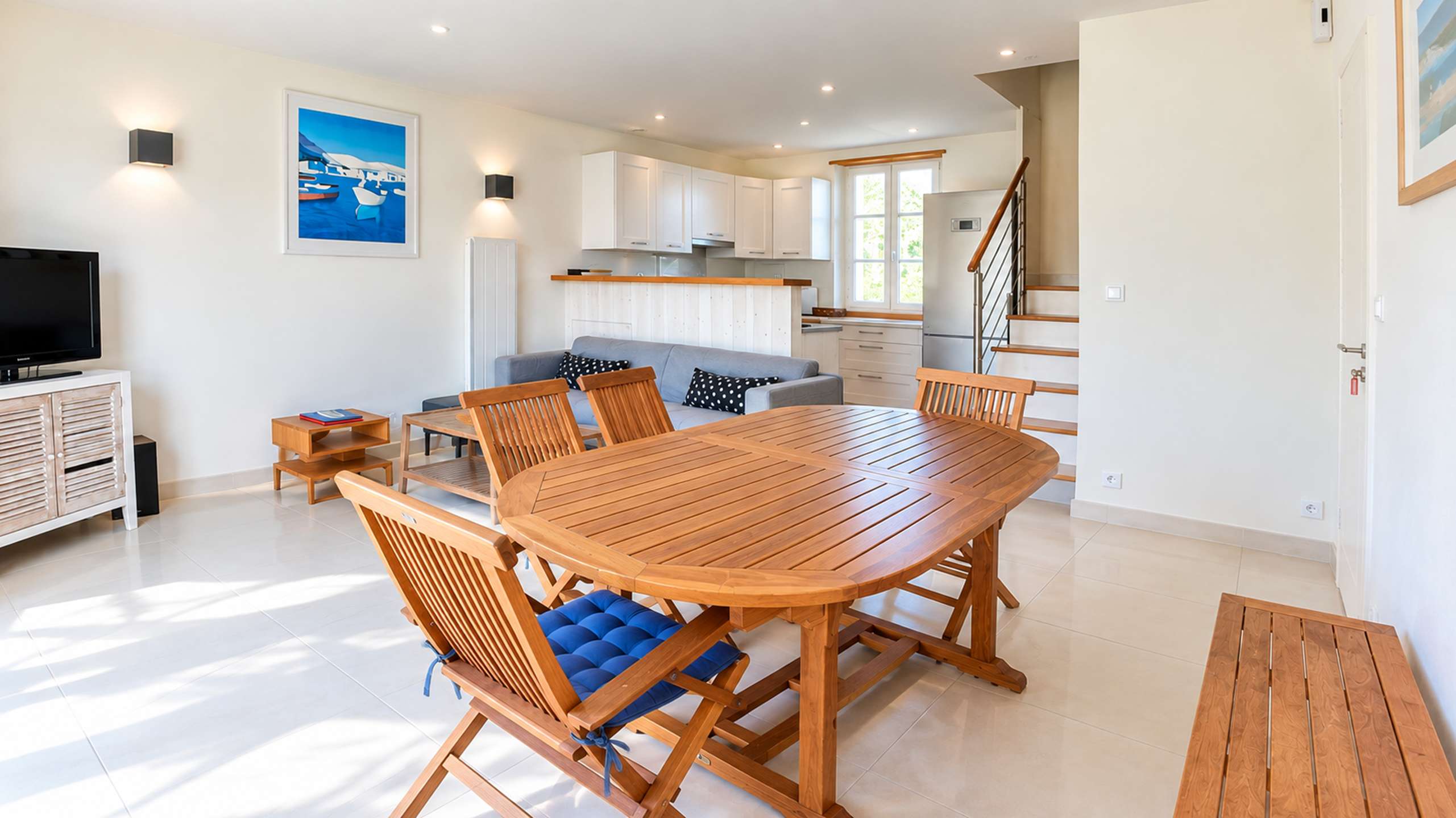 Photo 5: An accomodation located in La Couarde-sur-mer on ile de R&eacute;.