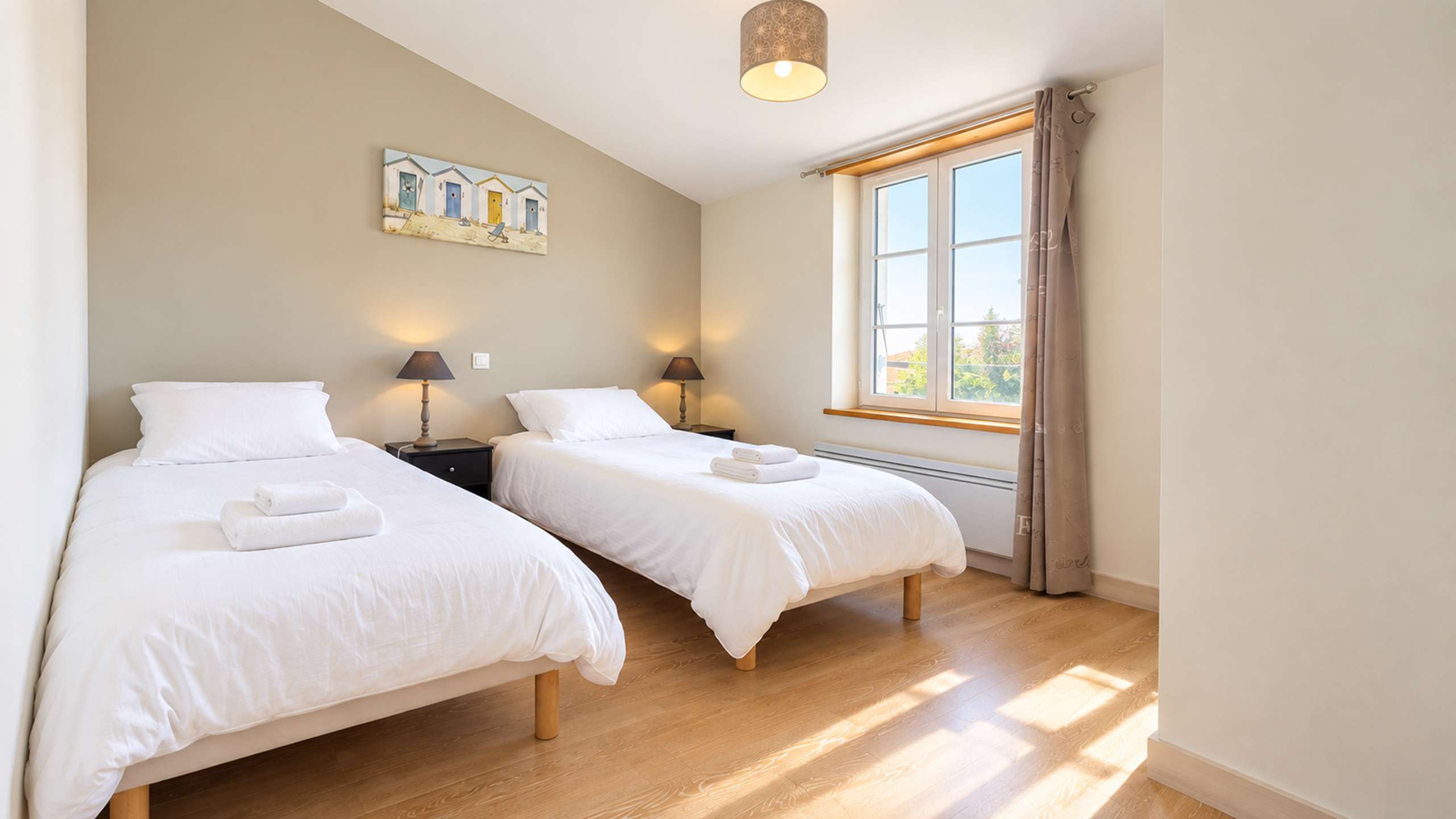 Photo 7: An accomodation located in La Couarde-sur-mer on ile de R&eacute;.