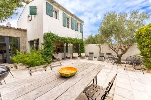 Ile de R&eacute;:Charming house in the heart of ars-en-ré for 6 people