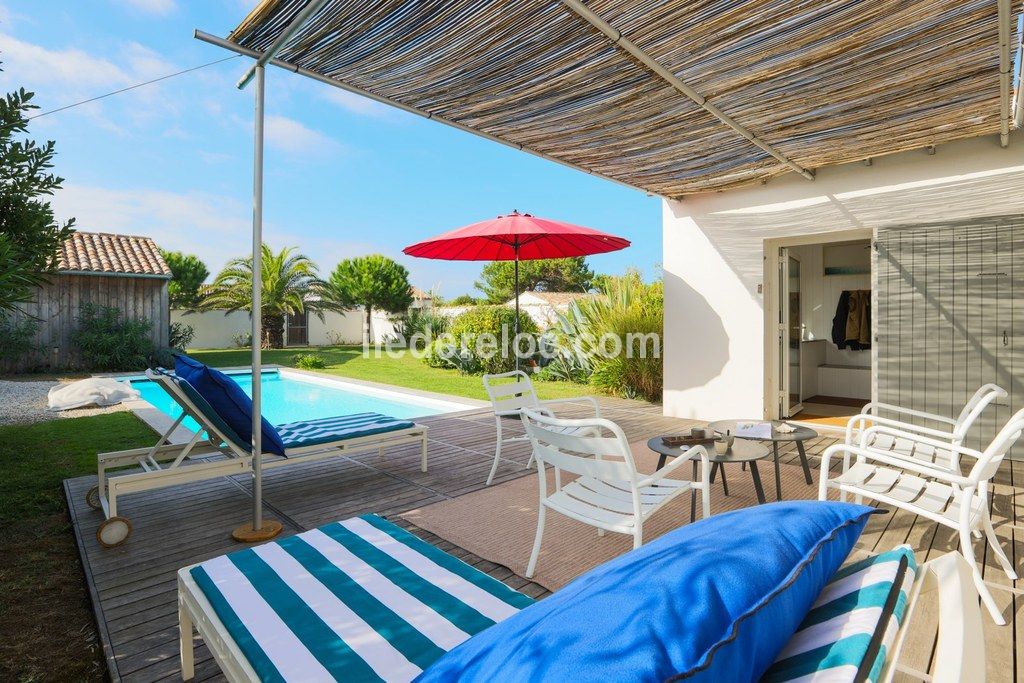 Photo 5: An accomodation located in Sainte-Marie-de-R&eacute; on ile de R&eacute;.