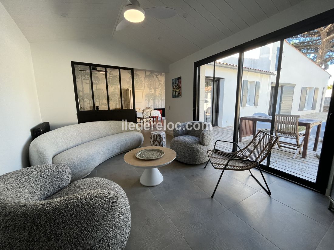 Photo 5: An accomodation located in Sainte-Marie-de-R&eacute; on ile de R&eacute;.
