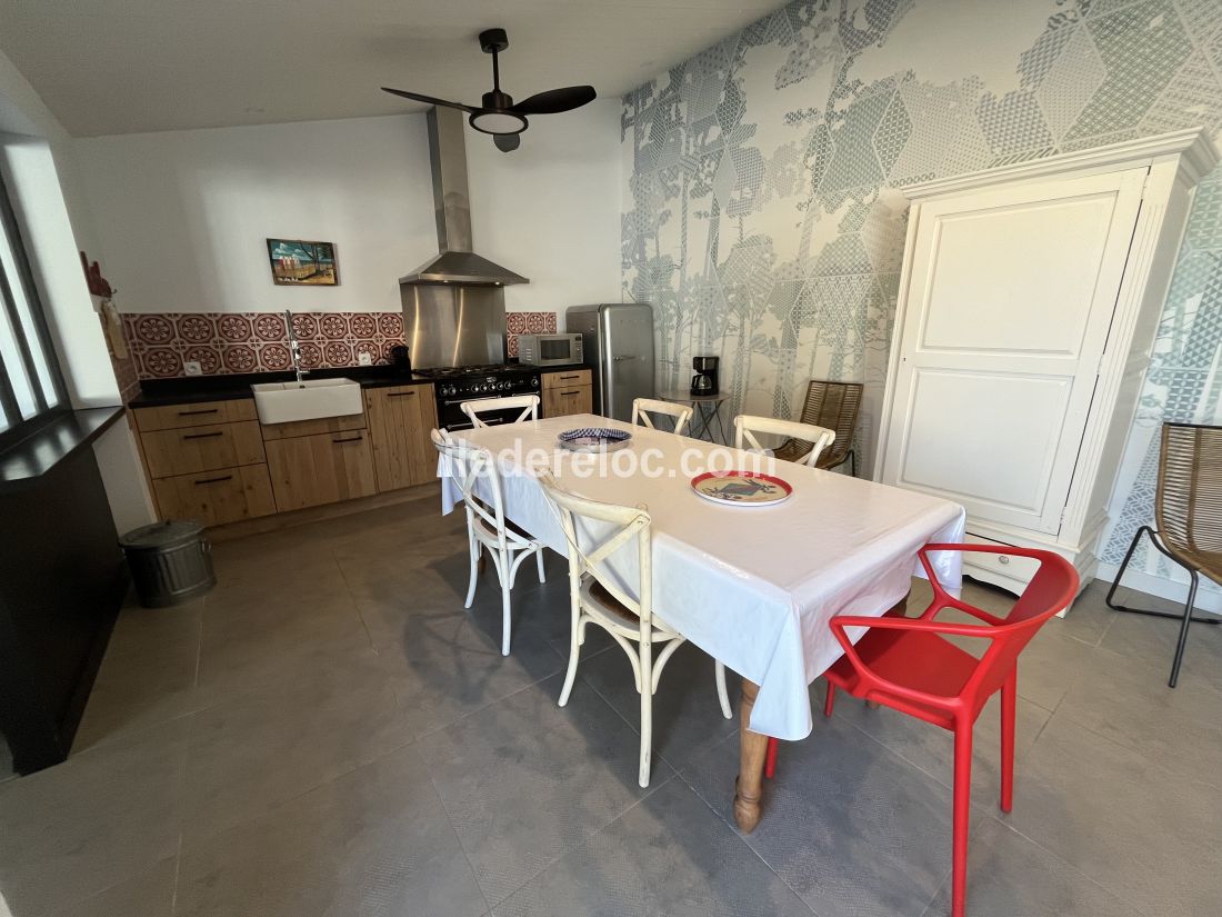 Photo 8: An accomodation located in Sainte-Marie-de-R&eacute; on ile de R&eacute;.