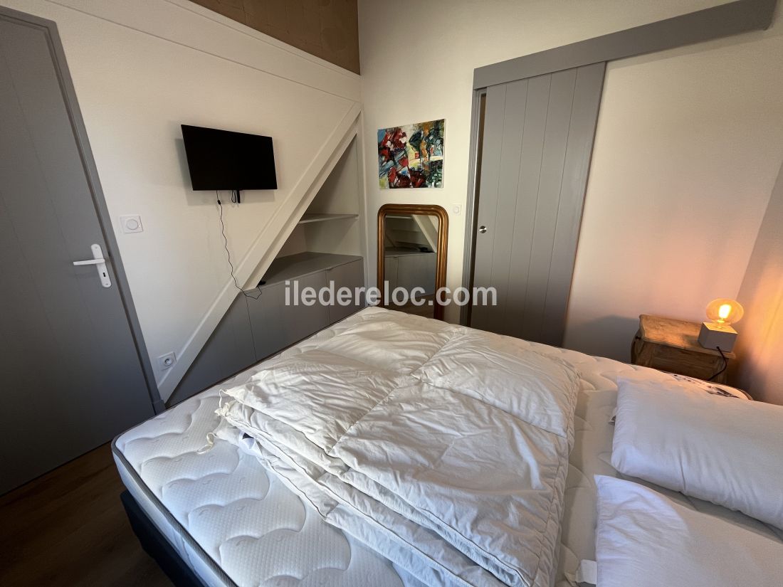 Photo 10: An accomodation located in Sainte-Marie-de-R&eacute; on ile de R&eacute;.