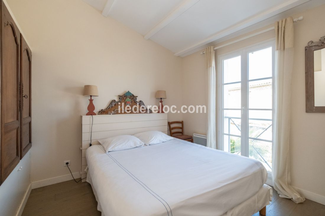 Photo 11: An accomodation located in La Couarde-sur-mer on ile de R&eacute;.